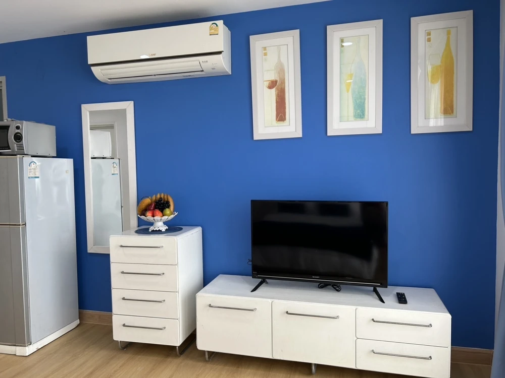 Condo for rent, Sukhumvit Plus. Beautiful, fully furnished, great value! Book now!!