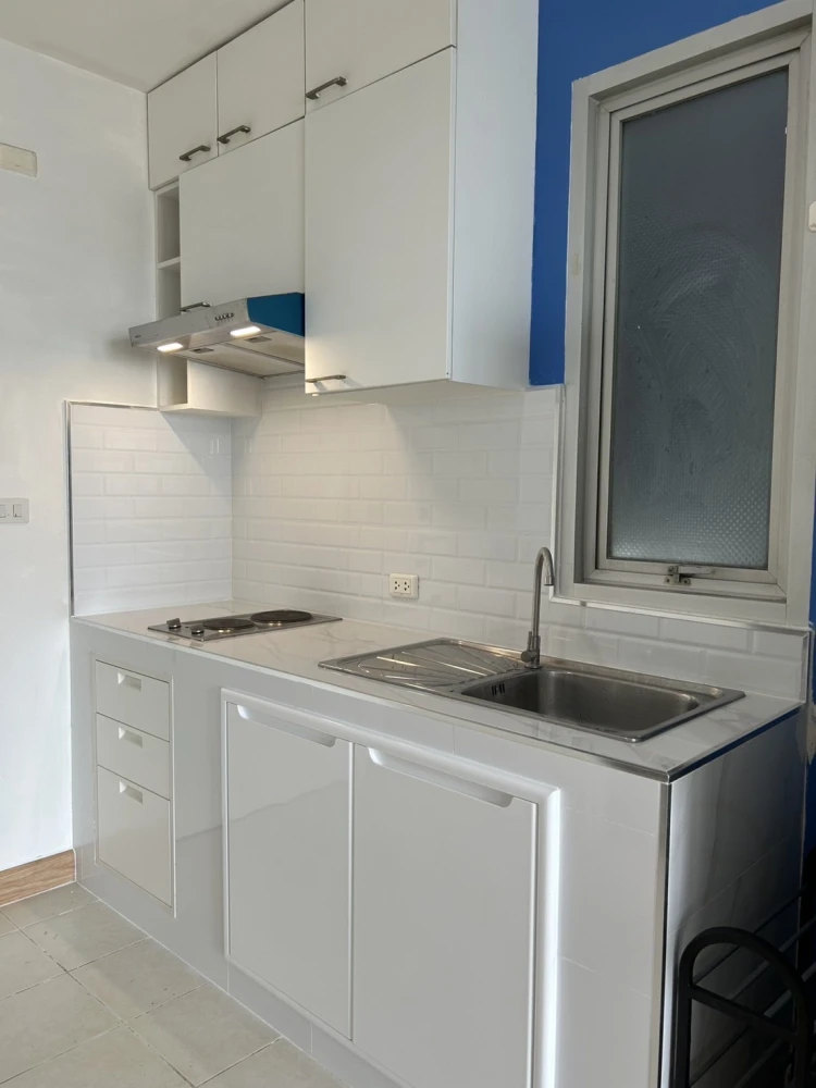 Condo for rent, Sukhumvit Plus. Beautiful, fully furnished, great value! Book now!!