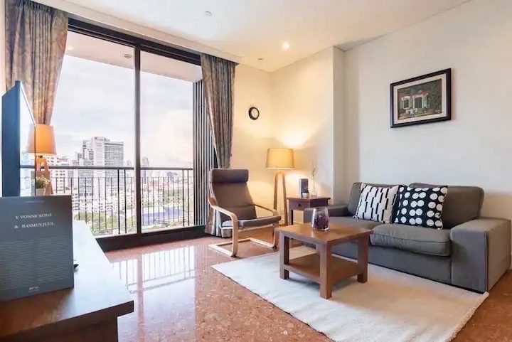 Condo for rent, Aguston Sukhumvit 22, luxury, near the BTS, convenient transportation, hurry up!!