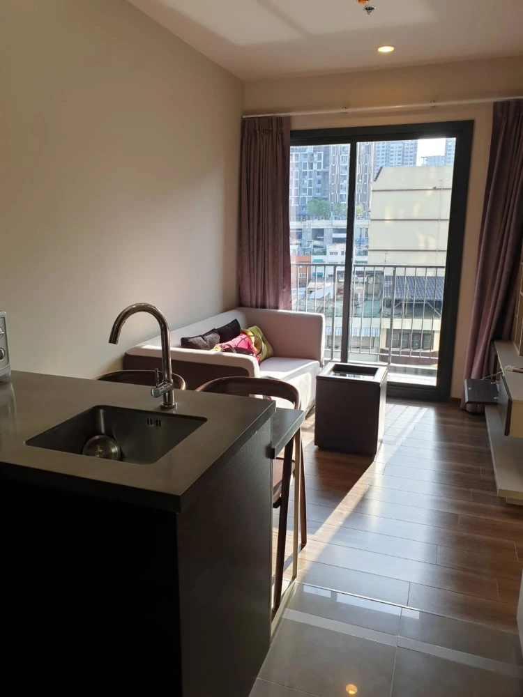 For rent!! Condo Onyx Phaholyothin, 8th floor, beautiful room, good price, move in immediately, don't miss it!!