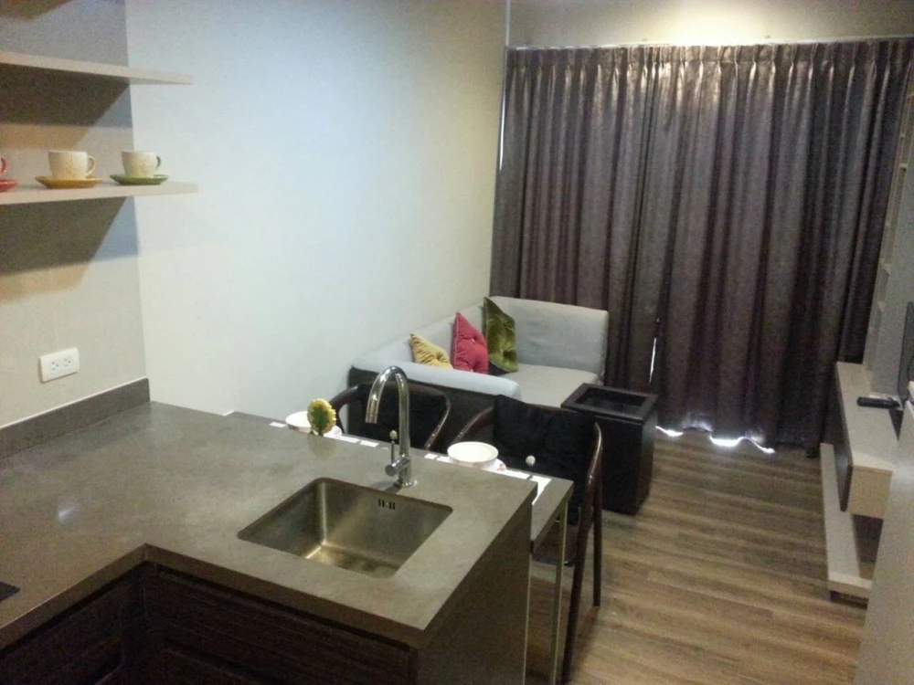 For rent!! Condo Onyx Phaholyothin, 8th floor, beautiful room, good price, move in immediately, don't miss it!!