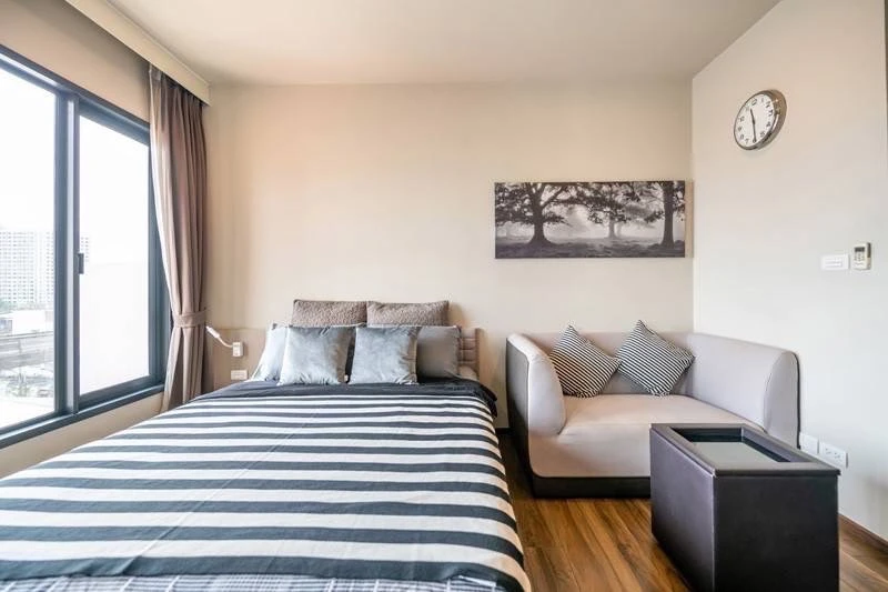For rent!! Onyx Phahon Yothin Condo, studio room, 7th floor, beautiful room, fully furnished, ready to move in. Reserve now!!