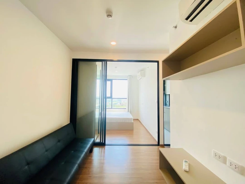 Condo for rent: Origin Ramkhamhaeng 209. Well-separated rooms. Great price. Everything you need here. Just bring your bags and move in.