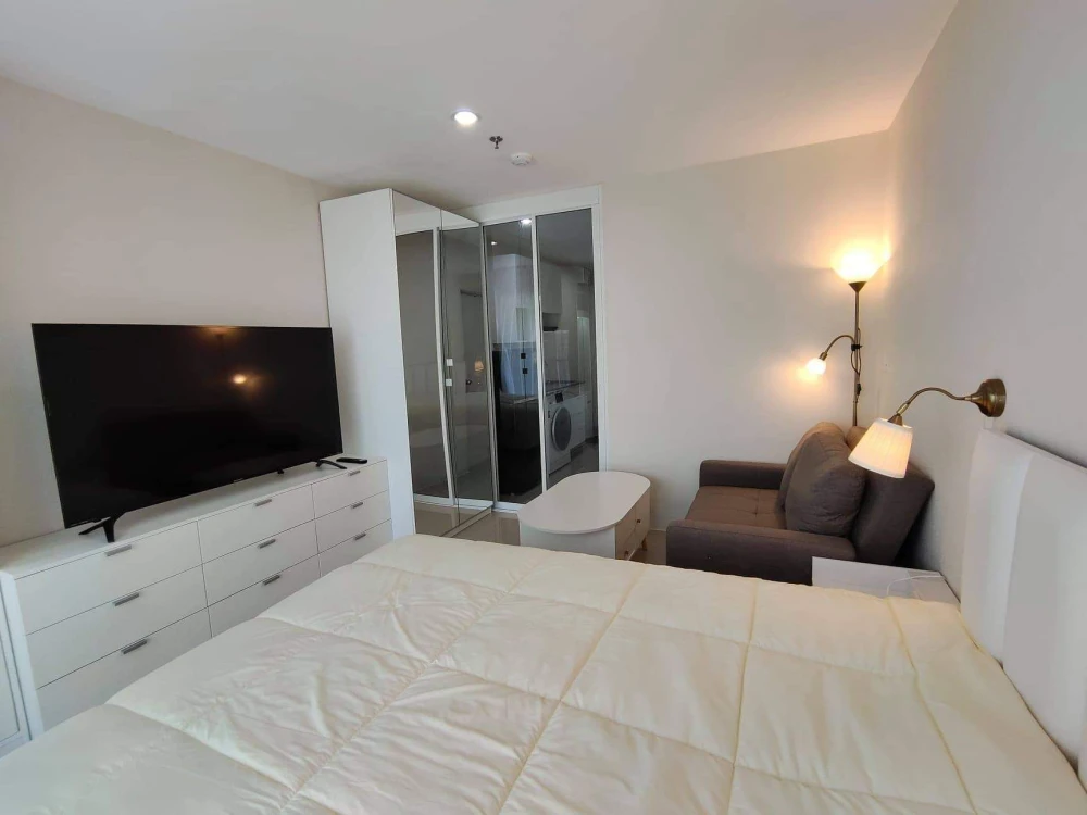 Condo for rent, Assakarn Place Srinakarin, 35th floor, city view, high floor, beautiful view, ready to move in. Book now!!
