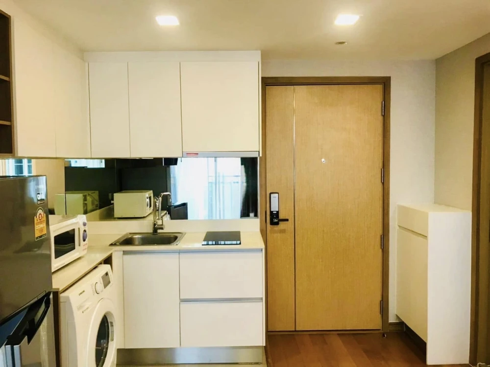 Condo for rent, Inter Lux Premier Sukhumvit 13, fully furnished. Fountain view of the project, don't miss it!!