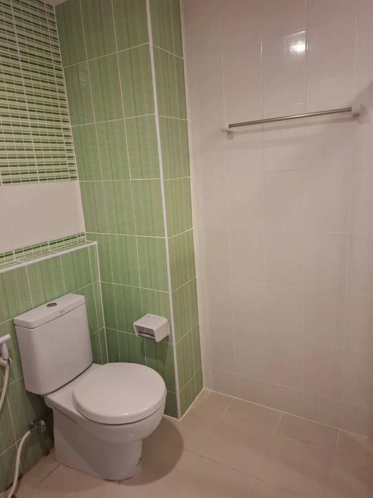 For rent!! Hallmark Ngamwongwan Condo, 8th floor, beautiful room, brand new, book now, don't miss out!!