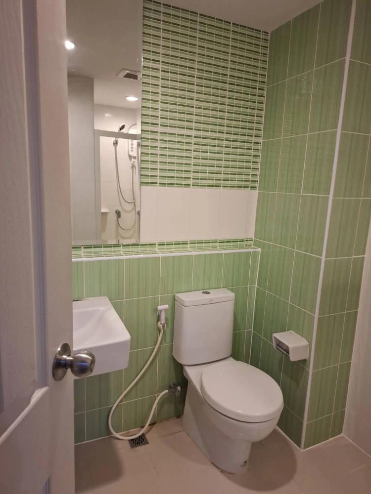 For rent!! Hallmark Ngamwongwan Condo, 8th floor, beautiful room, brand new, book now, don't miss out!!