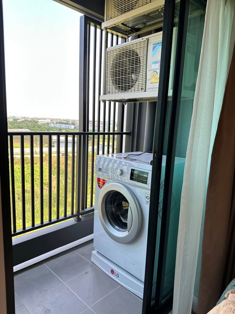 Condo for rent, Cave TU, 8th floor, spacious room, decorated in a minimalist style, with amenities, just bring your own luggage and you can move in.