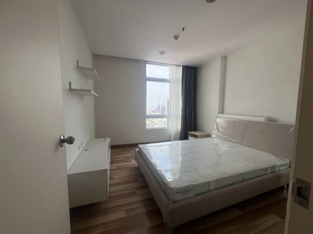 For rent!! Condo Centric Scene Sukhumvit 64, a condo in a good location, convenient transportation, near BTS Punnawithi, don't miss it!!