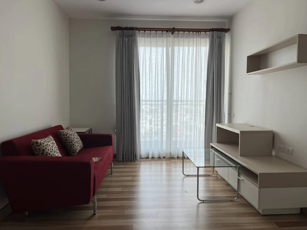 For rent!! Condo Centric Scene Sukhumvit 64, a condo in a good location, convenient transportation, near BTS Punnawithi, don't miss it!!