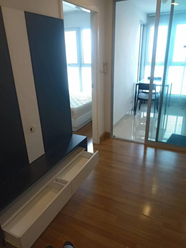 Condo for rent, Centric Ratchada-Sutthisan, ready to move in, high floor, good view, reasonable price, hurry and reserve now, don't wait.