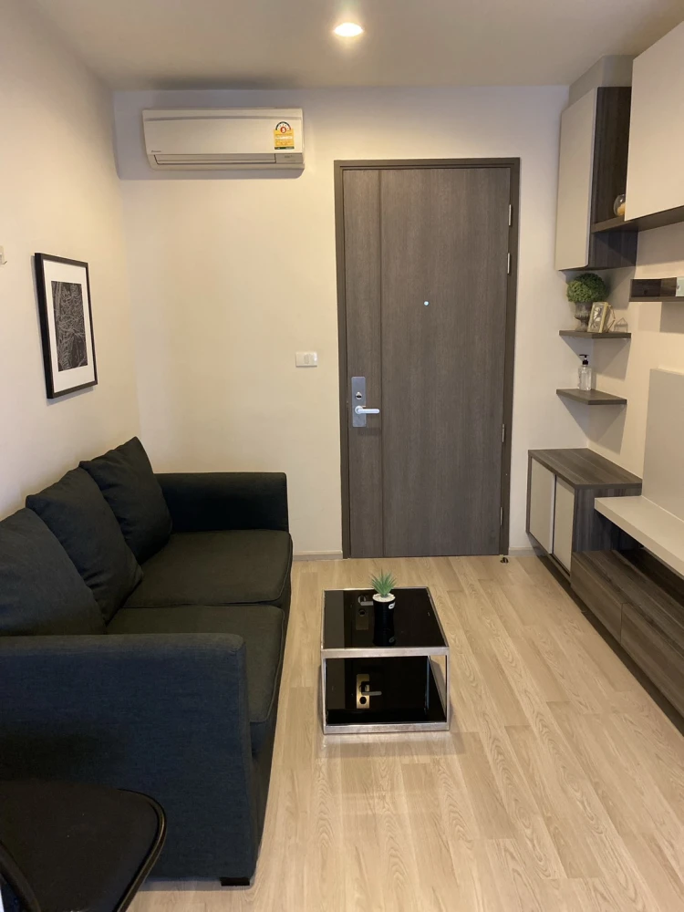 Condo for rent Centric Ratchada-Huay Kwang Pool view, corner room, fully furnished, very beautiful room, ready to move in