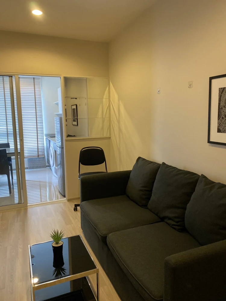 Condo for rent Centric Ratchada-Huay Kwang Pool view, corner room, fully furnished, very beautiful room, ready to move in