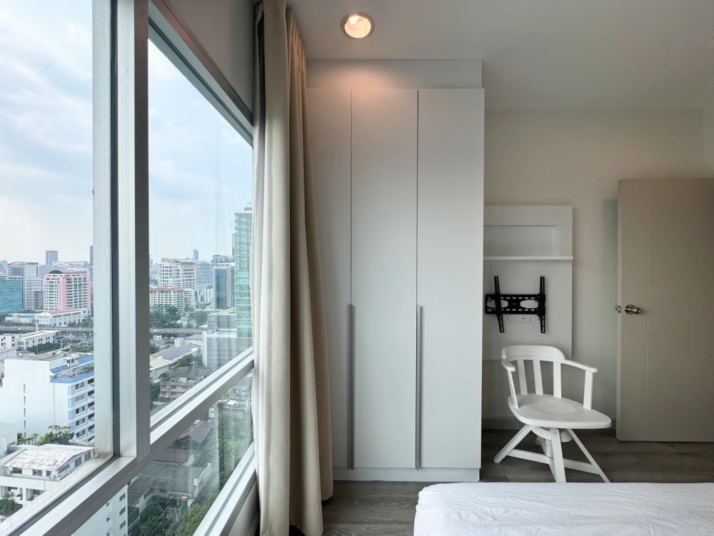 For rent!! Condo Centric Sathorn - Saint Louis, 22nd floor, beautiful room, good location, convenient transportation, don't miss, book now!!