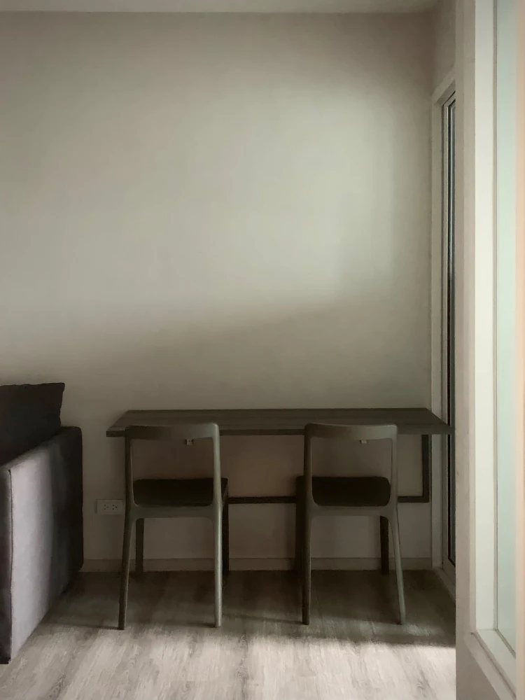 Condo for rent, Centric Ari Station, decorated with wallpaper, 9th floor, nice to live in, just carry your bags and move in.