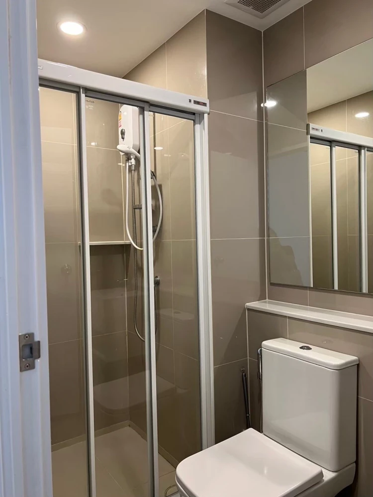 For rent!! Condo Denim Chatuchak, size 24 sq m, 19th floor, fully furnished, ready to move in, just bring your bags!!