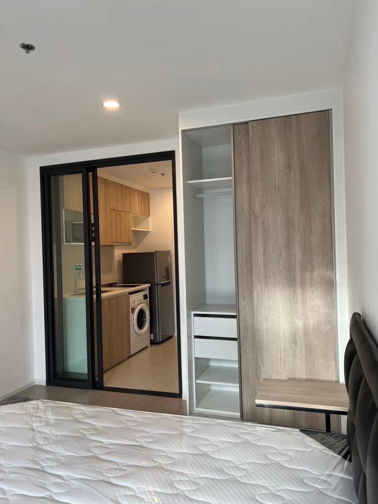 For rent!! Condo Denim Chatuchak, size 24 sq m, 19th floor, fully furnished, ready to move in, just bring your bags!!