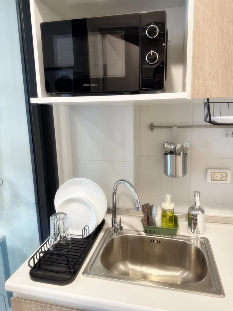 For rent!! Condo Denim Chatuchak, 17th floor, Building B, beautiful view, new room, fully furnished, very livable, don't miss it!!