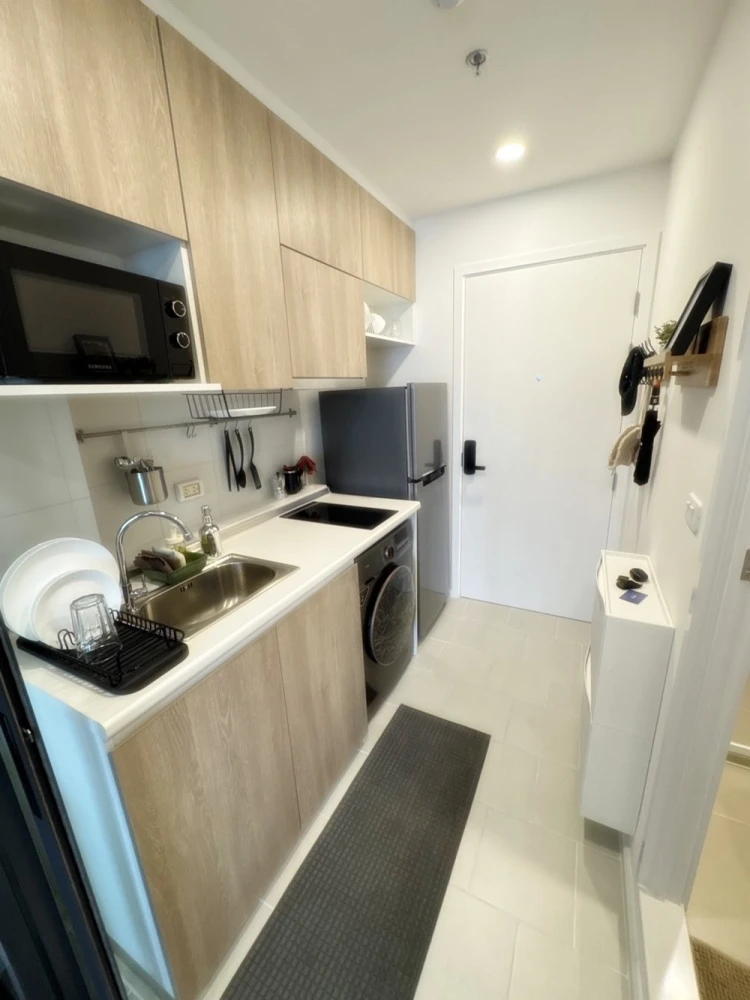 For rent!! Condo Denim Chatuchak, 17th floor, Building B, beautiful view, new room, fully furnished, very livable, don't miss it!!
