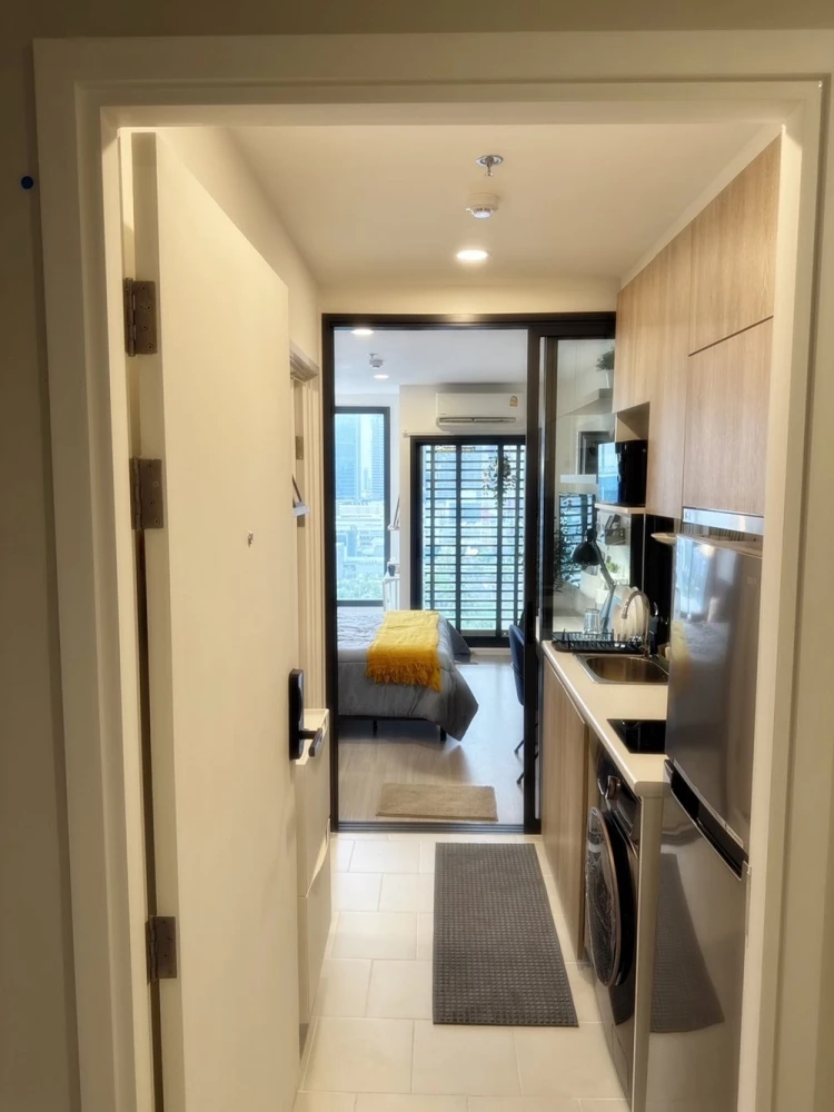 For rent!! Condo Denim Chatuchak, 17th floor, Building B, beautiful view, new room, fully furnished, very livable, don't miss it!!