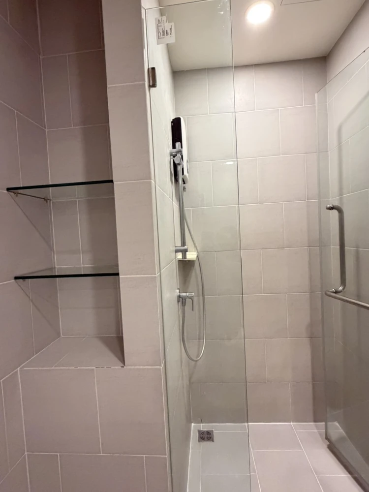 Condo for rent, De Lapis Charan 81, fully built-in furniture. The room is ready to move in. Don't wait. Hurry!!