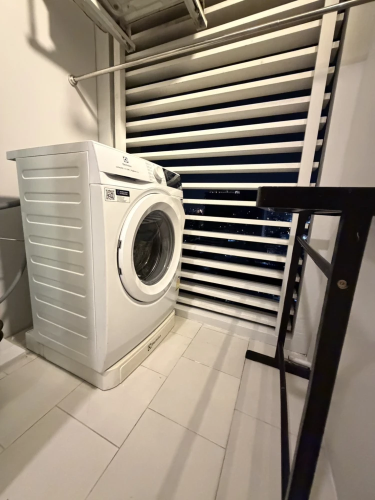 Condo for rent, De Lapis Charan 81, fully built-in furniture. The room is ready to move in. Don't wait. Hurry!!
