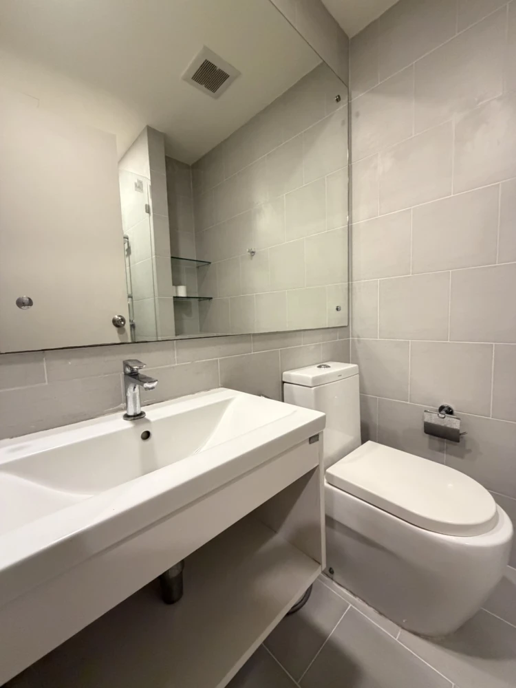 Condo for rent, De Lapis Charan 81, fully built-in furniture. The room is ready to move in. Don't wait. Hurry!!