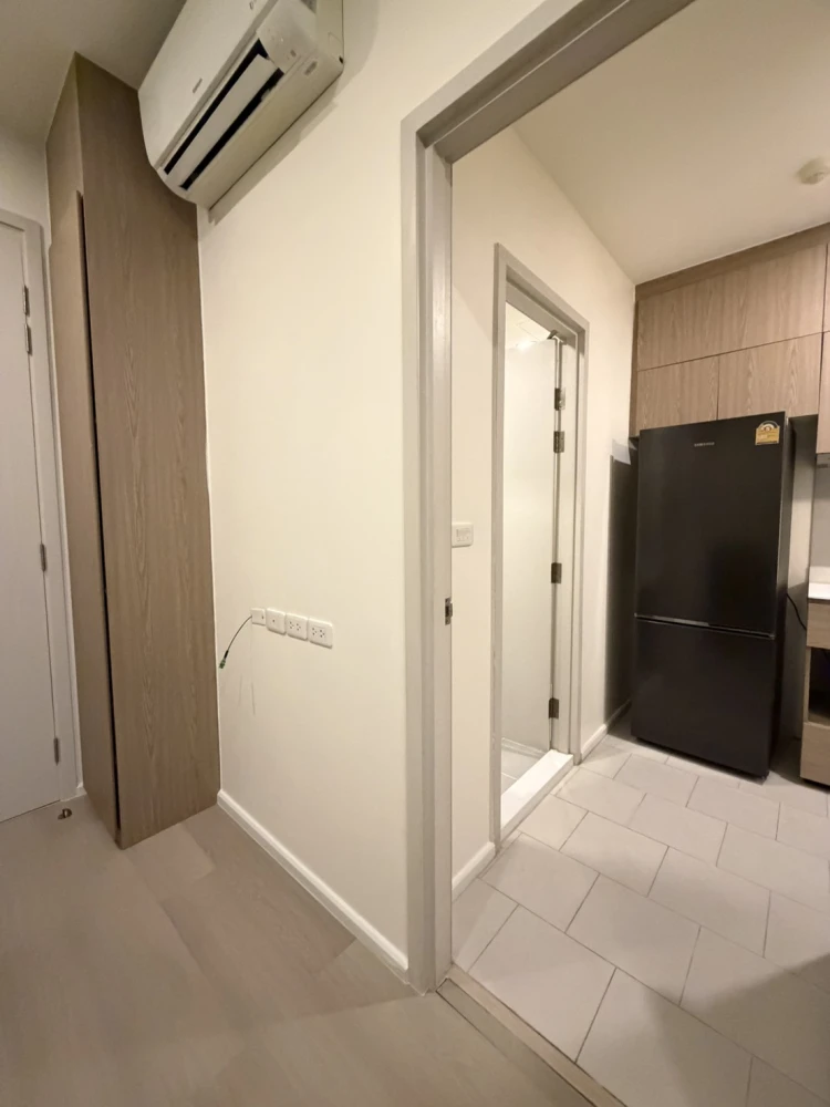 Condo for rent, De Lapis Charan 81, fully built-in furniture. The room is ready to move in. Don't wait. Hurry!!