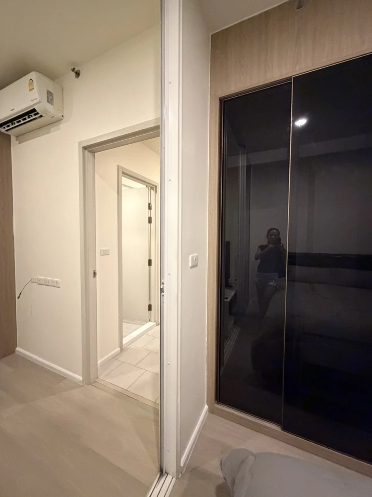Condo for rent, De Lapis Charan 81, fully built-in furniture. The room is ready to move in. Don't wait. Hurry!!