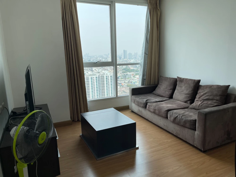 Condo for rent, The Complete Narathiwat, fully furnished room, convenient transportation, friendly price, don't miss it!!