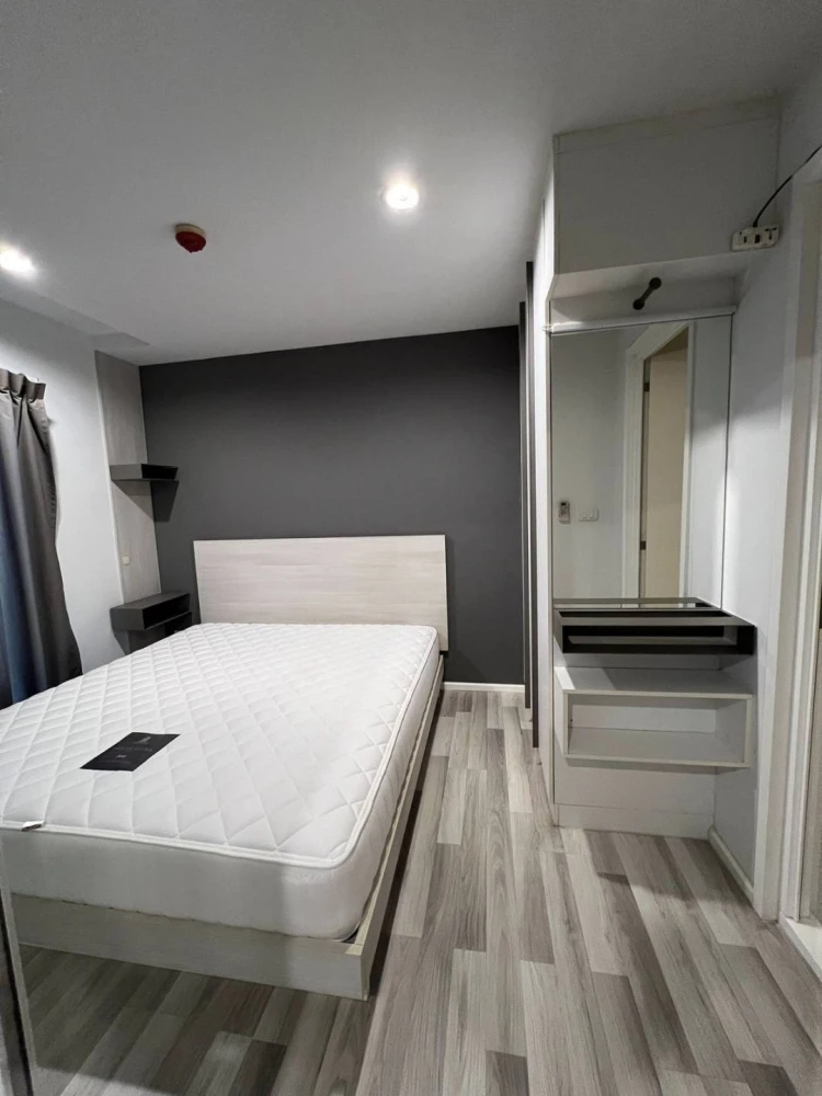 Condo for rent at The Key Chaloem Phrakiat Rama 9, 2nd floor, fully furnished, ready to move in. Don't miss out!