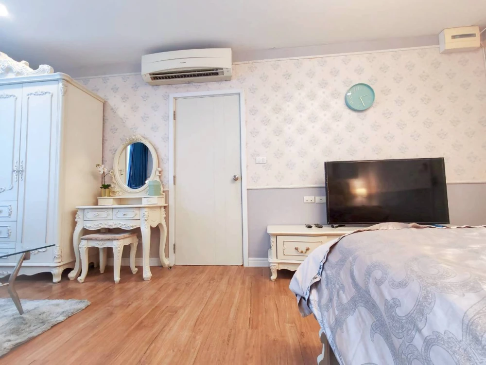 Condo for rent, The Tree Interchange, clear view, beautiful room, very nice, decorated in European style, hurry!!