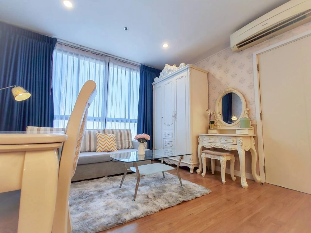 Condo for rent, The Tree Interchange, clear view, beautiful room, very nice, decorated in European style, hurry!!