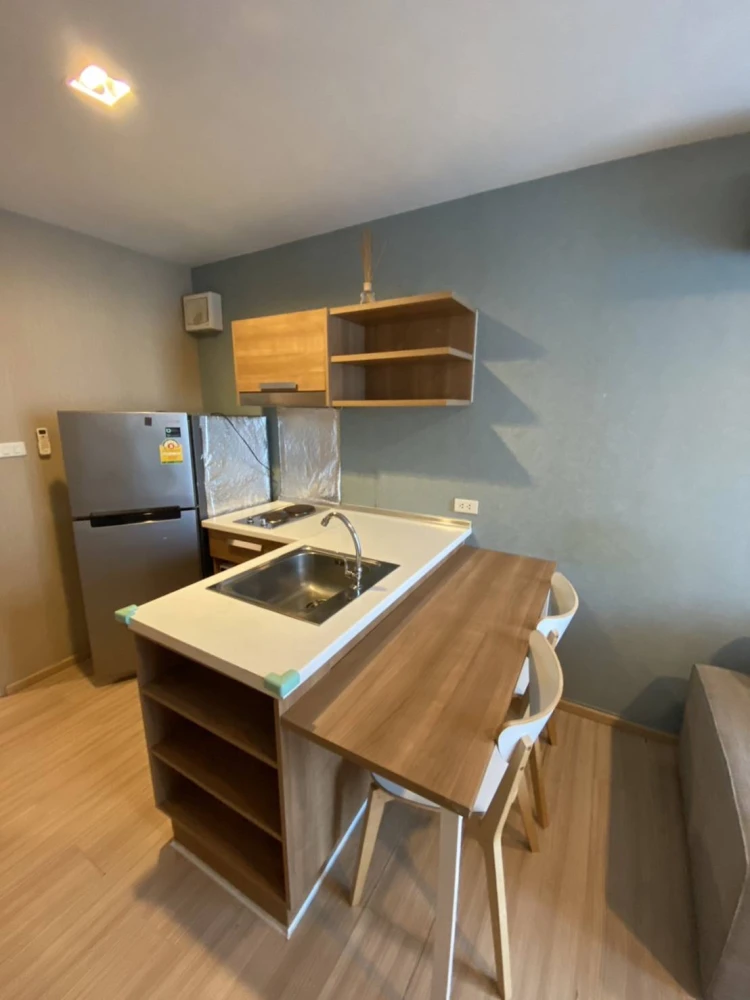 Condo for rent, The Park at Prachachuen, 1 bedroom, 1 bathroom, decorated with wallpaper. You can just come in and stay.