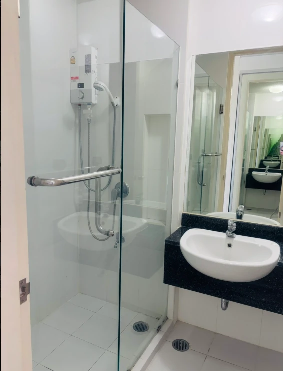 Condo for rent, The Parkland Srinakarin, Lakeside, pool view, fully furnished, ready to move in, book now!!
