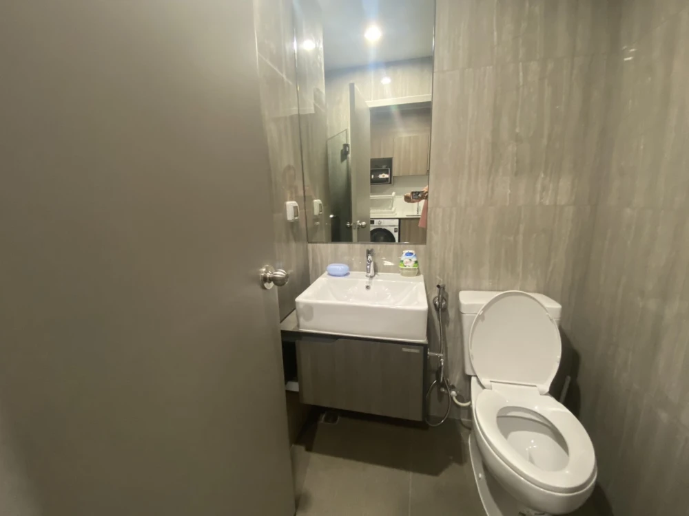 For rent!! Condo The Parkland Phetkasem 56, 25th floor, Building A, swimming pool view, beautiful room, very livable, book now!!