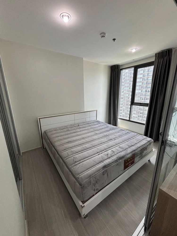 Condo for rent, The Parkland Phetkasem 56. Nice room, fully furnished, appliances included. Book now!