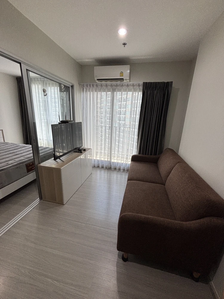 Condo for rent, The Parkland Phetkasem 56. Nice room, fully furnished, appliances included. Book now!