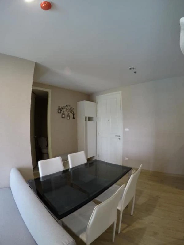 Condo for rent, The Parkland Phetkasem-Tha Phra. Nice, spacious unit with full furnishings. Low floor. Book now!