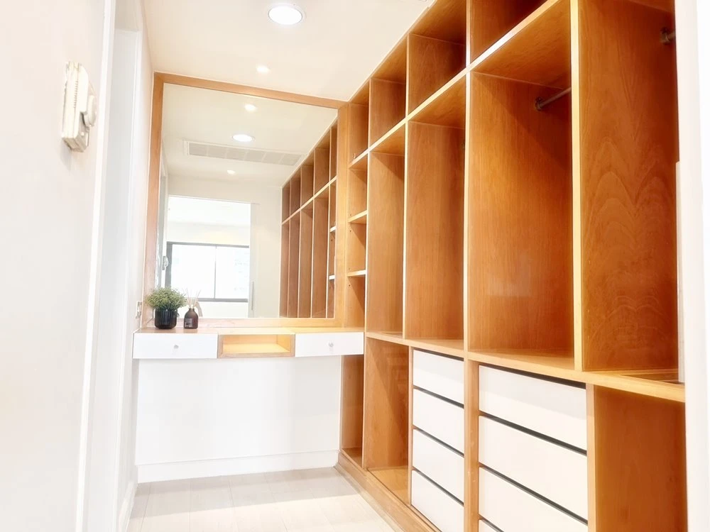 For rent!! Condo The Royal Place 2, 21st floor, beautiful room, fully furnished, ready to move in, don't miss it!!