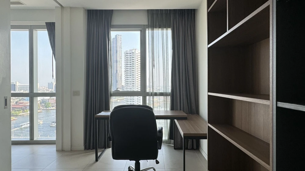 Condo for rent: The River, large room, spacious, and private. Don't wait!!
