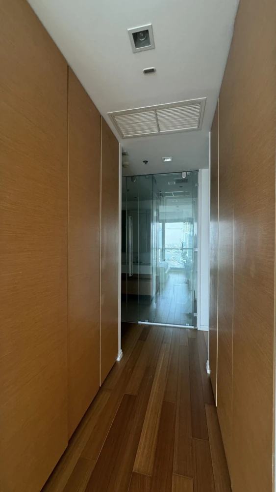 Condo for rent: The River, large room, spacious, and private. Don't wait!!