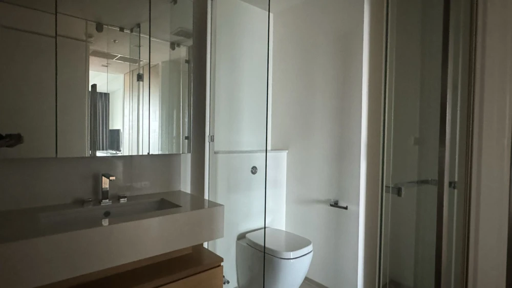Condo for rent: The River, large room, spacious, and private. Don't wait!!