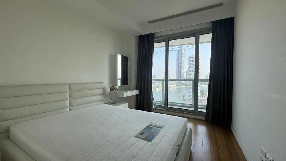 Condo for rent: The River, large room, spacious, and private. Don't wait!!