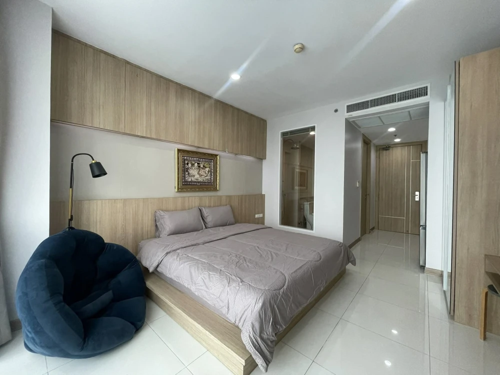 Condo for rent, The Riviera Wongamat Beach (North Pattaya), built-in, high floor, full sea view, reserve quickly.