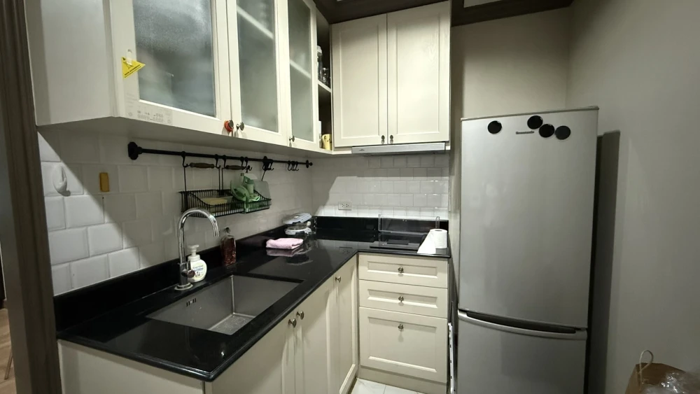 Condo for rent, The Reserve Kasemsan 3, corner room, complete with furniture and electrical appliances.