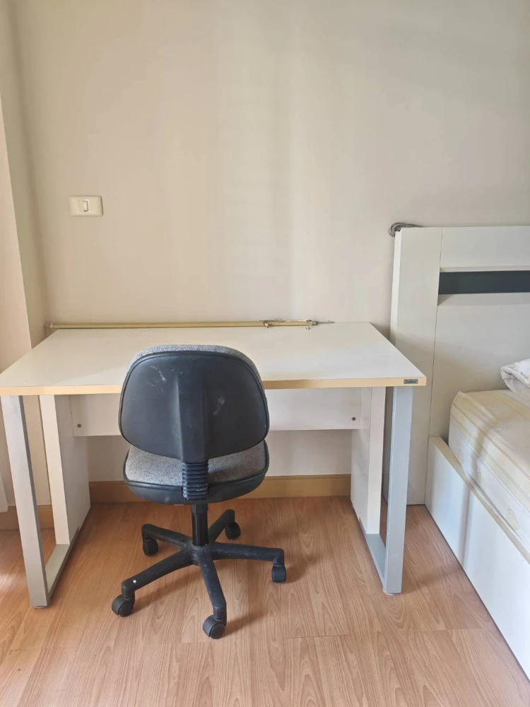 Condo for rent, The Link Sukhumvit 50. Ready to move in, fully furnished + appliances included. Spacious and comfortable room. Book now!