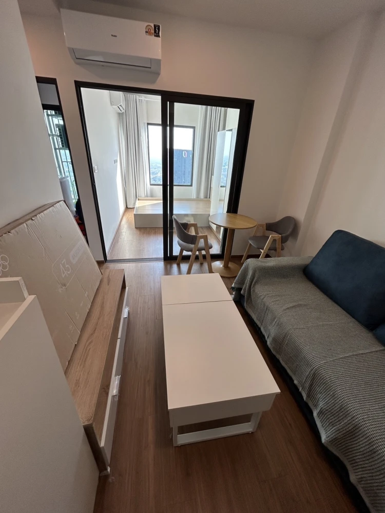 Condo for rent, The Livin Ramkhamhaeng. Great location, attractive price. Book now!!