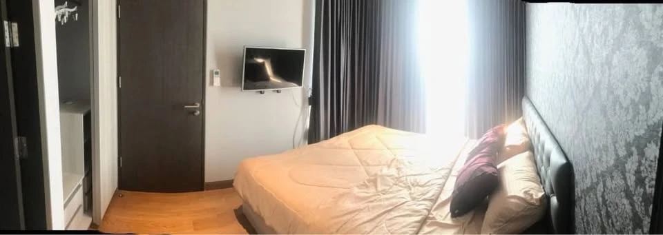 Condo for rent, The Lumpini 24, beautiful, classy room, ready to move in, good location, convenient transportation, if you miss it, you will regret it