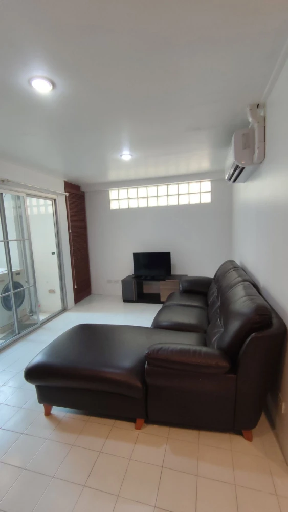 Condo for rent: The Waterford Rama 4, large room, comfortable, lots of usable space, affordable price, book now.